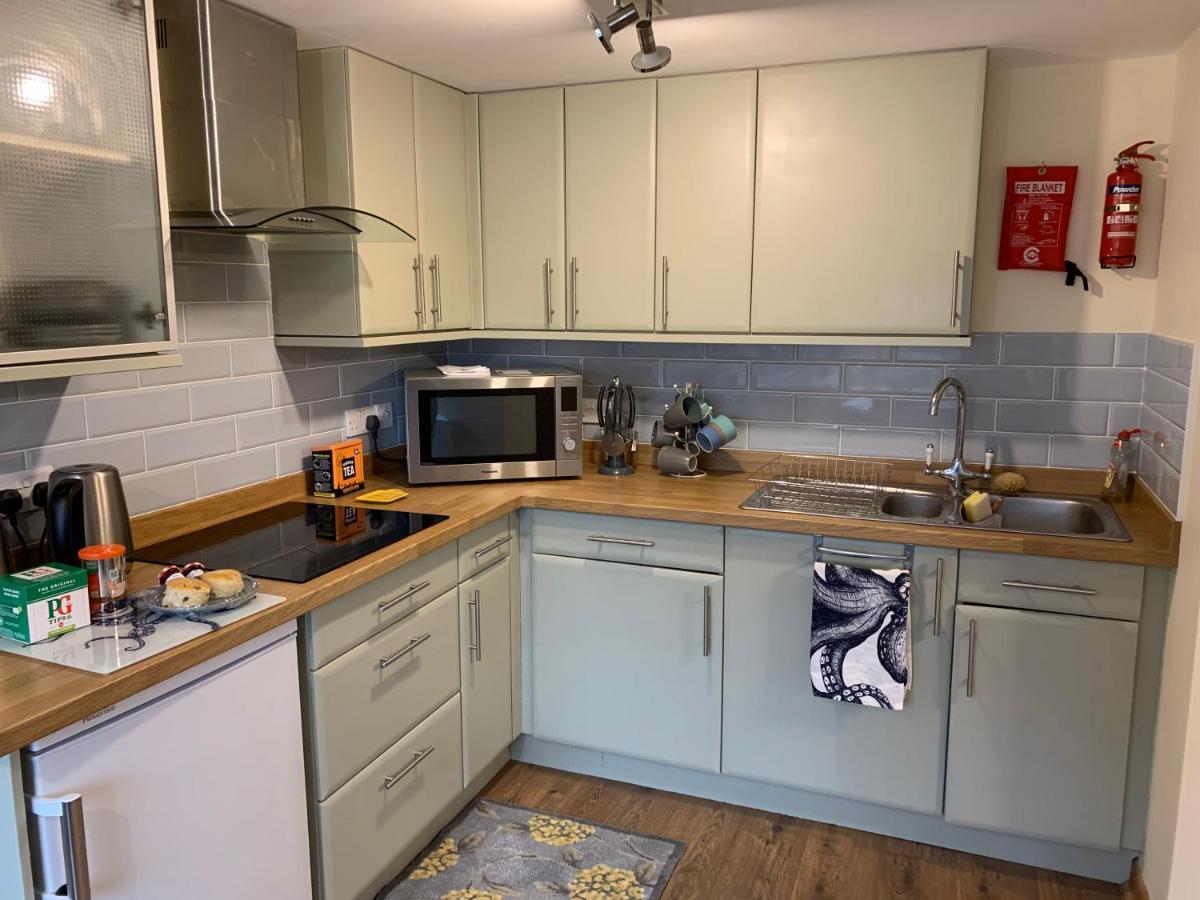 1 Bed-Pet Friendly-Parking-Patio-Close To Coasts North Hill Exterior photo