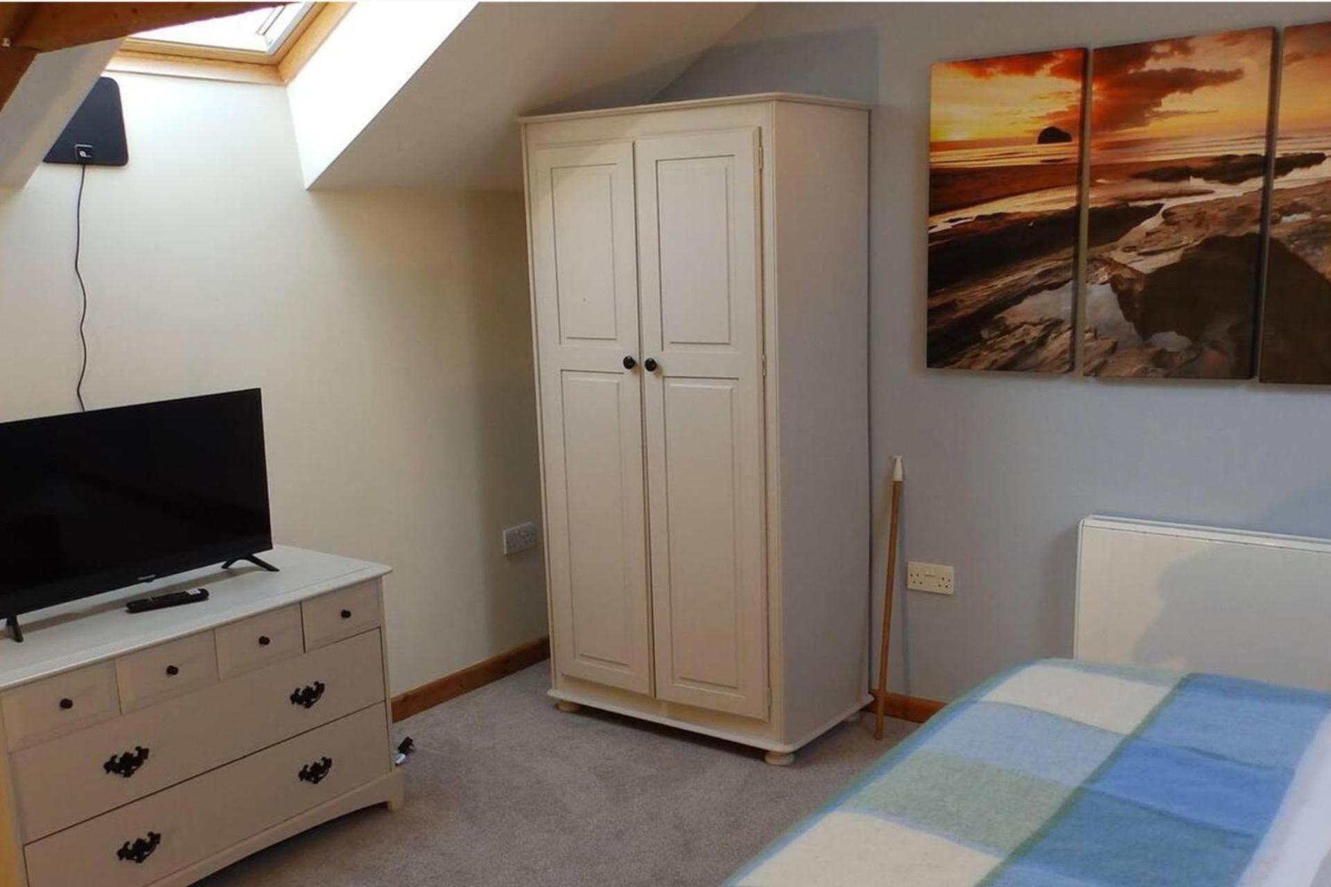1 Bed-Pet Friendly-Parking-Patio-Close To Coasts North Hill Exterior photo